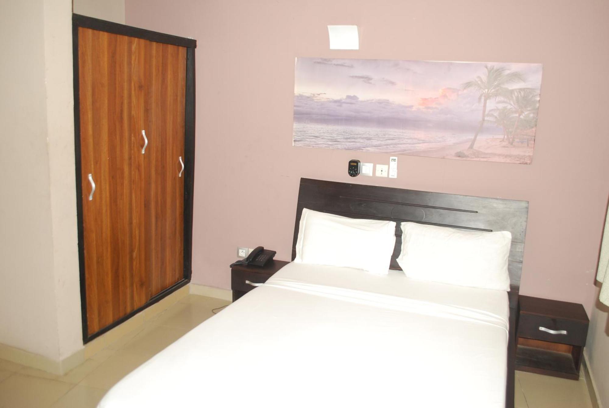 Benin City Center Hotel Cotonou Eksteriør billede